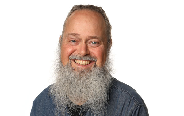 Portræt af Claus Regli, lærer i engelsk og dansk på Venø Efterskole.